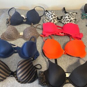 Lot of 34A bras